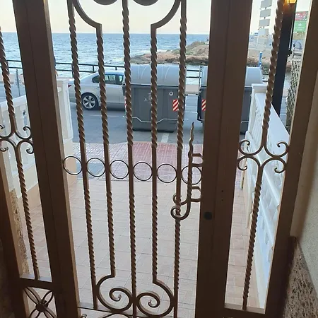 Fabulous Seafront For 2 To 5 People * Torrevieja