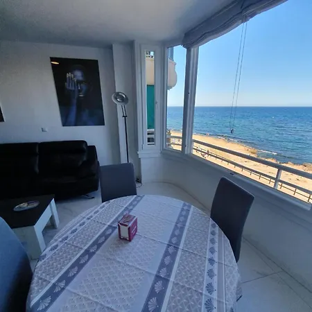 Apartment Fabulous Seafront For 2 To 5 People *
