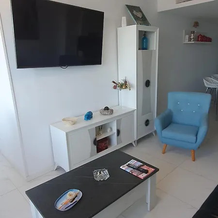Fabulous Seafront For 2 To 5 People * Torrevieja